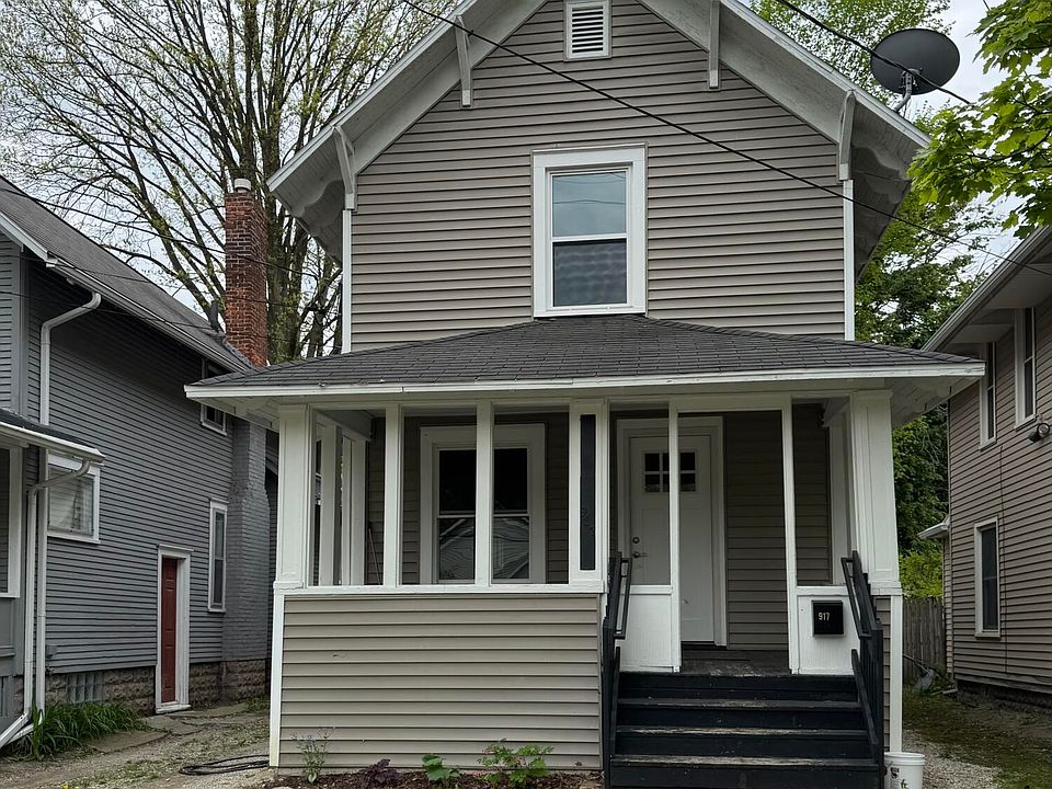 1st image of 917 W Shiawassee St