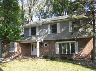 166 Red Fox Rd SE, Cedar Rapids, IA 52403