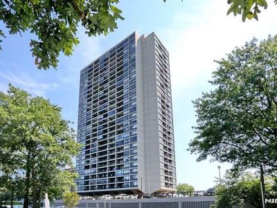 6 Horizon Road #2107, Fort Lee, NJ, 07024