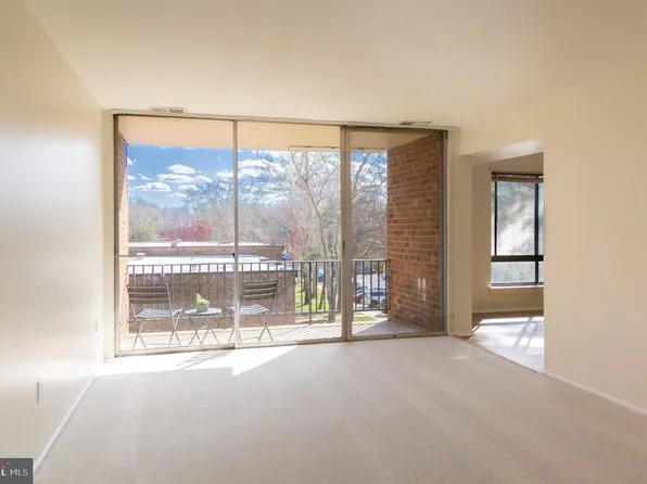 8445 Greenbelt Rd APT 202, Greenbelt, MD 20770