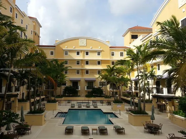 8390 SW 72nd Ave APT 116, Miami, FL 33143