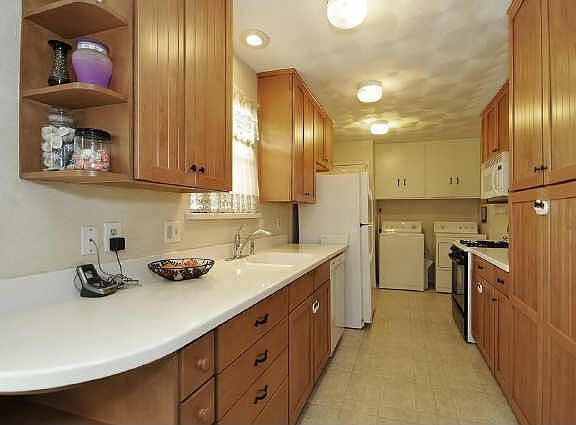 4th image of 4714 Cornell Dr