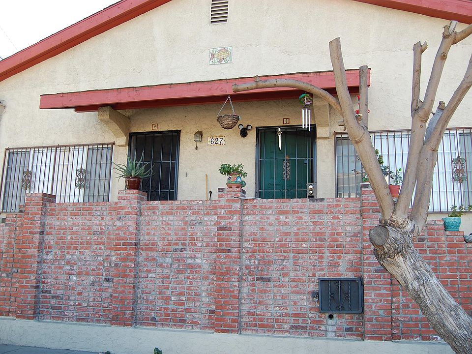 1st image of 627 W Sepulveda St