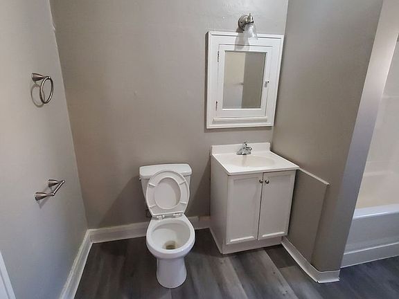 5th image of 4226 W Highland Blvd APT 8