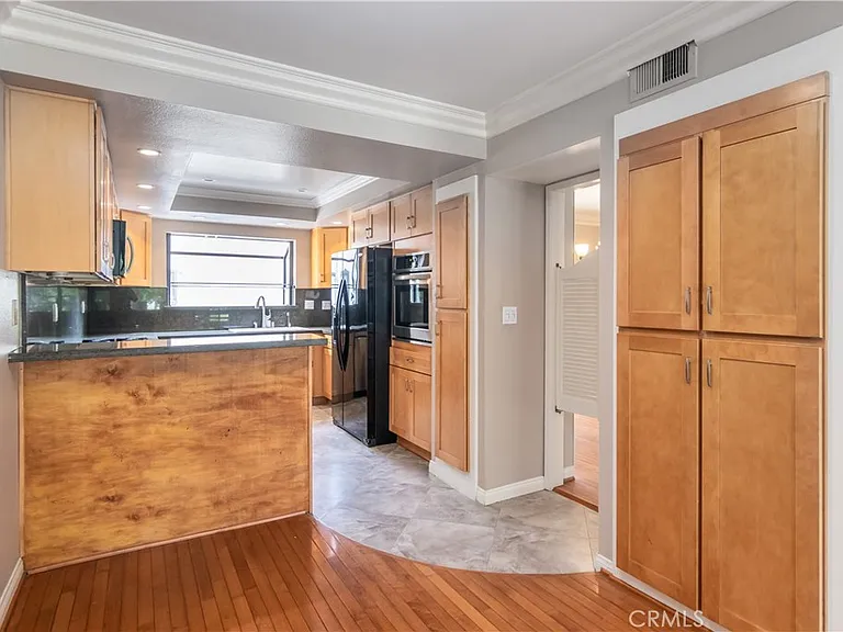 21820 Marylee St #225 — Photo 13