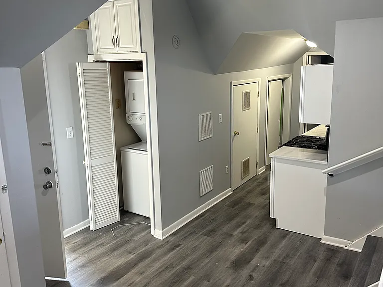 173 Avenue C #3 — Photo 6