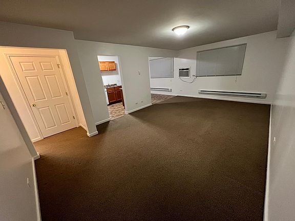 5th image of 7910 Venus St #1