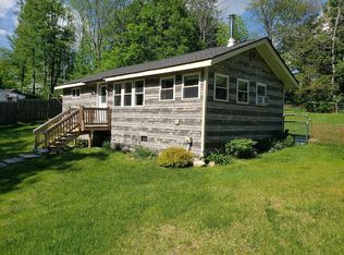 101 Friar Tuck Dr, Becket, MA 01223