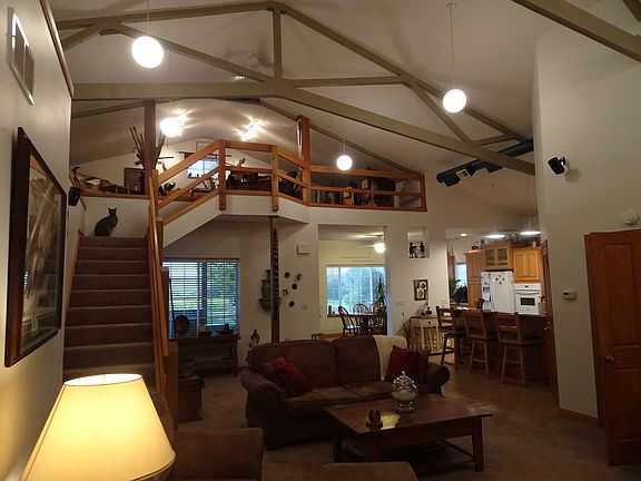 2nd image of 31264 Cary Ave
