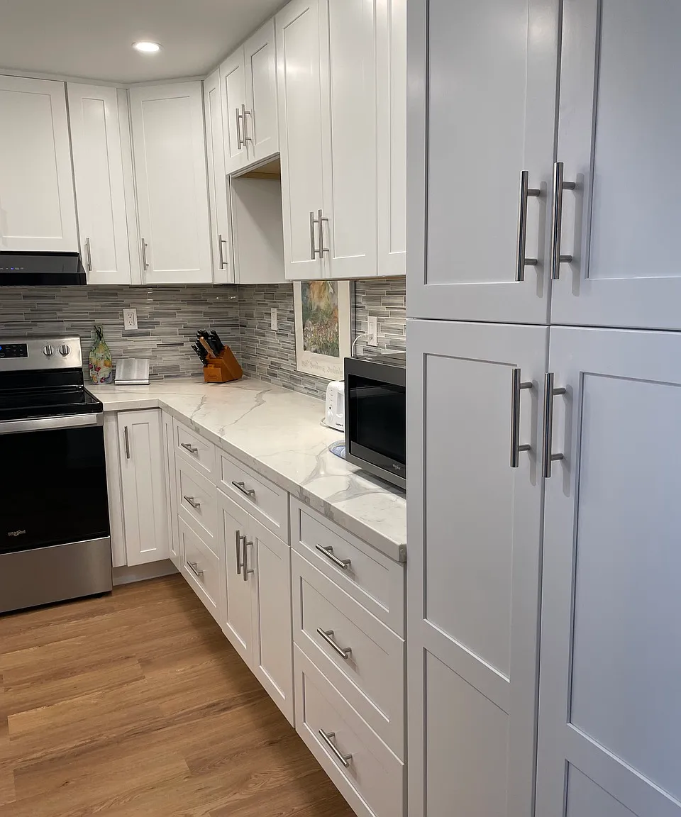 2 bed, 1050 sqft, $3,500 — Photo 2