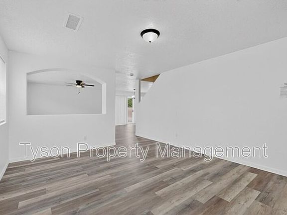 5th image of 10339 Vendaval Ave NW
