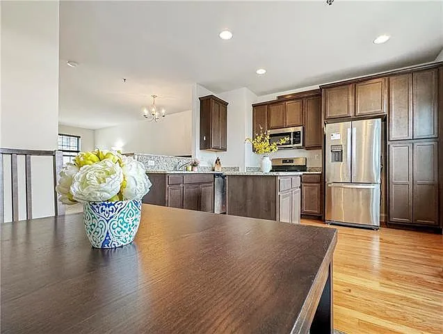 1541 Greystone Pl — Photo 13