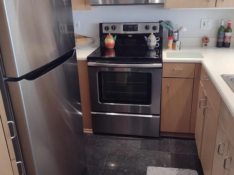 620 State St #216 — Photo 6