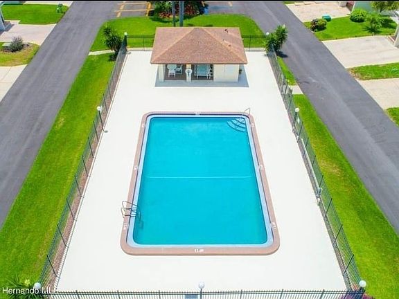 5th image of 5720 Salt Kettle Ct