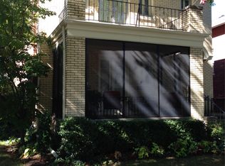 947 Nottingham Rd, Grosse Pointe Park, MI 48230