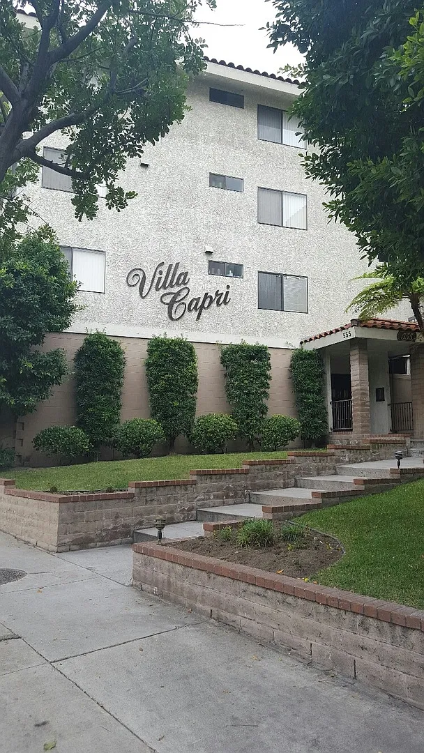 Building Photo - Villa Capri