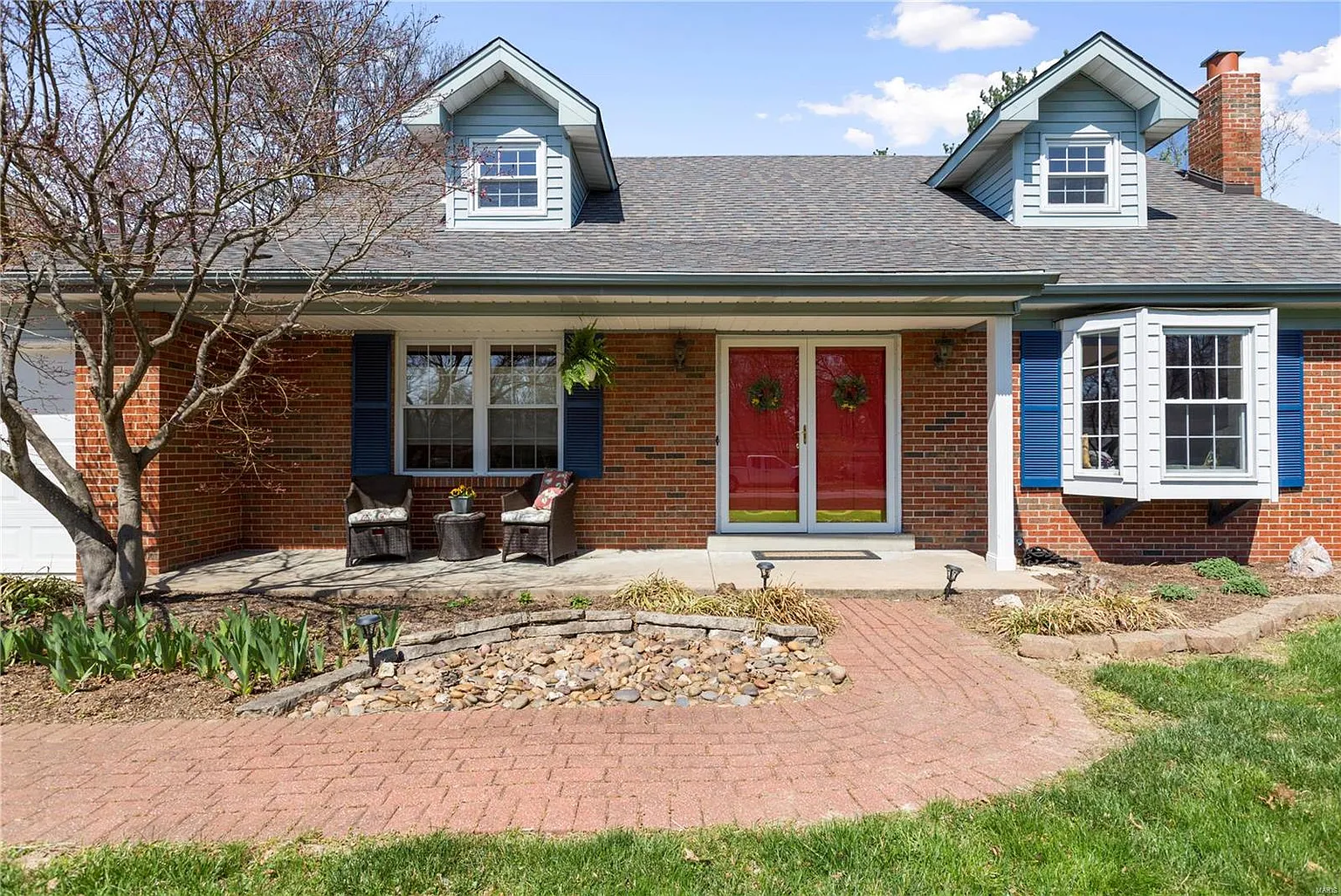 1019 Bridgeport Dr photo 1