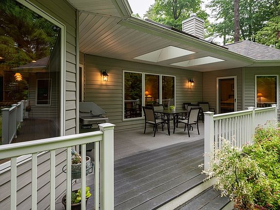 5th image of 2449 Birch Bluff Ct
