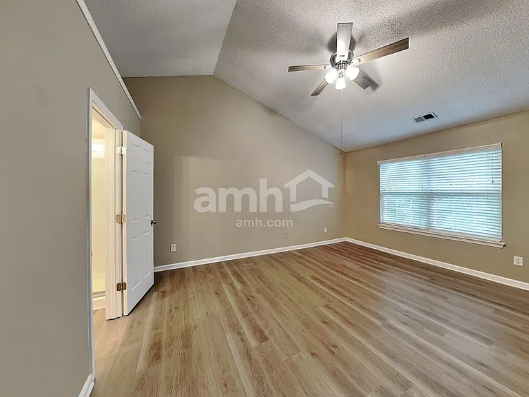 5641 Winslow Ave NW — Photo 10