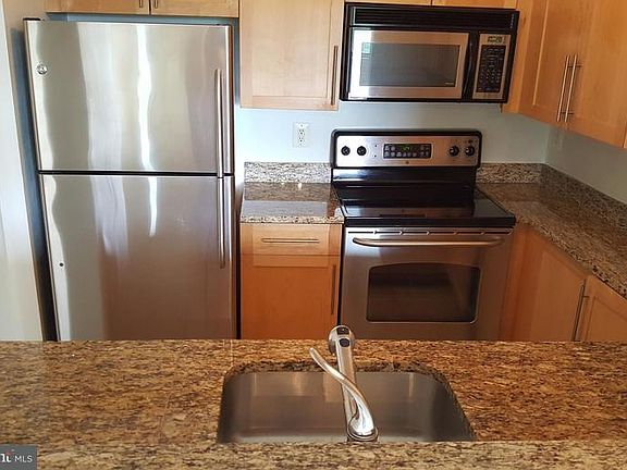 5th image of 10101 Grosvenor Pl APT 1320