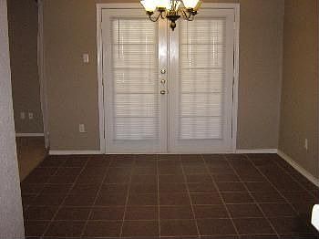 3rd image of 4717 Silver Leaf Ct