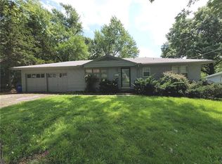 5913 Melrose Ln, Shawnee, KS 66203