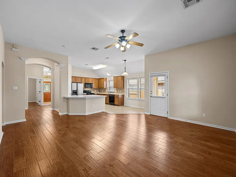 3808 Noe Ln — Photo 11
