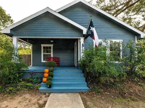 713 W Spring St, Weatherford, TX 76086