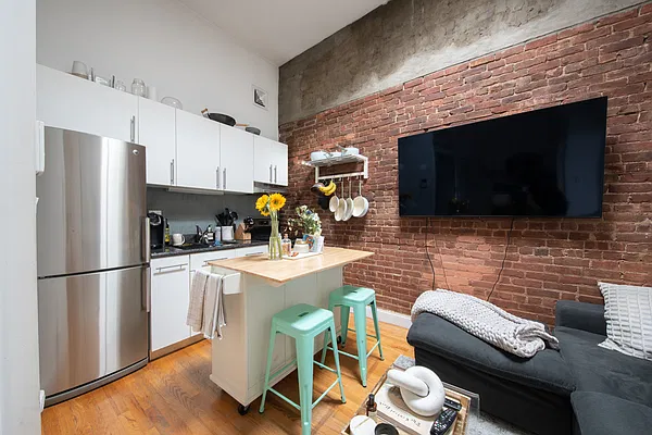 Rented by Corcoran | media 8