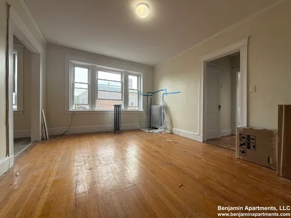 88-90 Washington St #6, Brighton, MA 02135