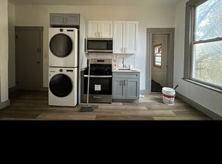 1147 Summit Ave APT 4, Jersey City, NJ 07307