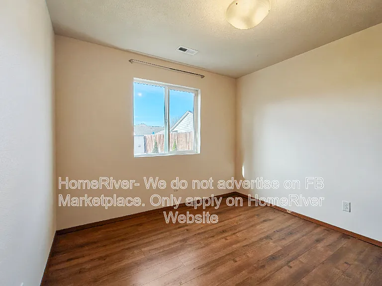 1811 W Maxine Ave — Photo 7