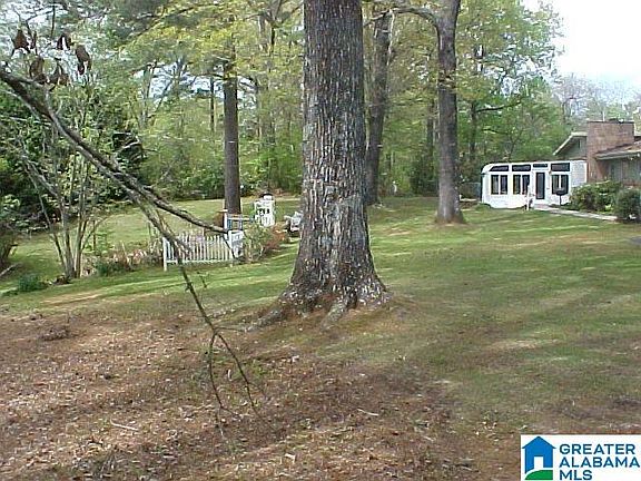 5th image of 1824 Poplar Dr
