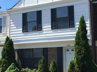 2185 Monaghan Dr, Herndon, VA 20170