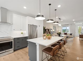 12244 137th Pl NE #2004, Redmond, WA