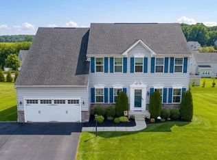 6 Bee Tree Cir, New Freedom, PA 17349