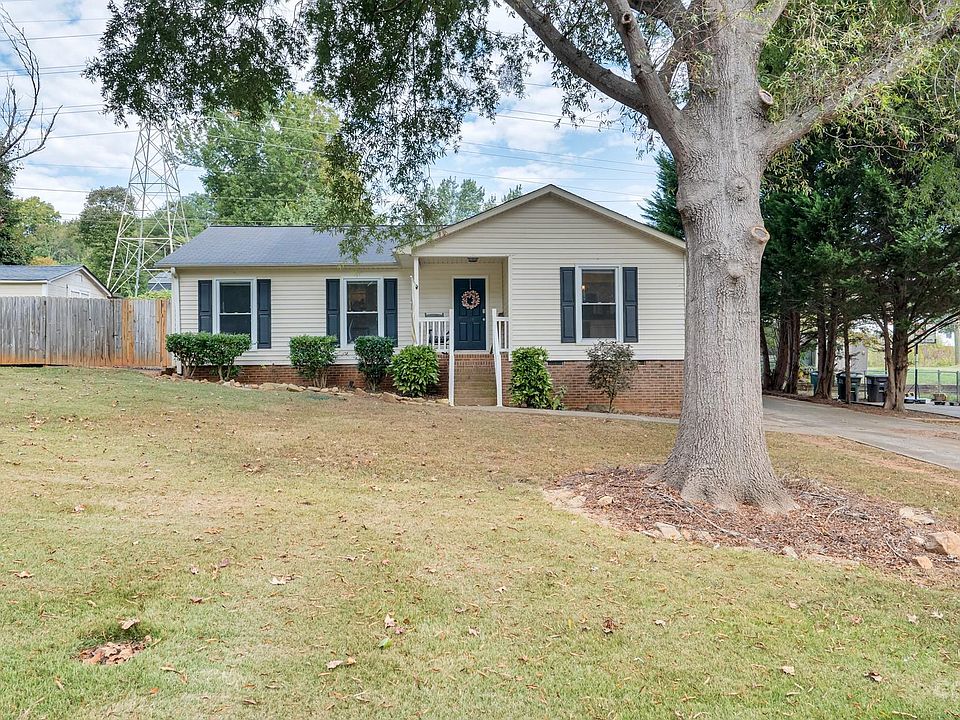 1st image of 2508 Amity Ave