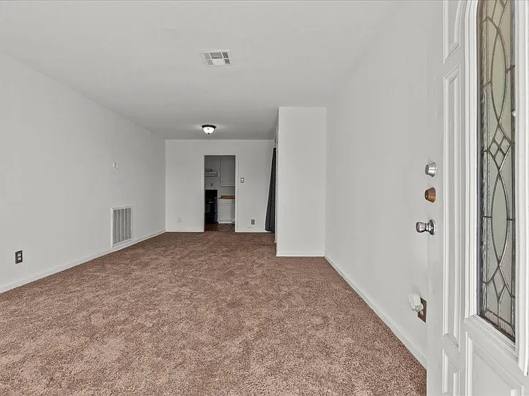1002 Orange St — Photo 8