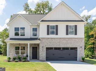 3281 Pepperpike Ct, Loganville, GA 30052