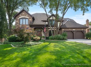 1246 Midwest Ln, Wheaton, IL 60189