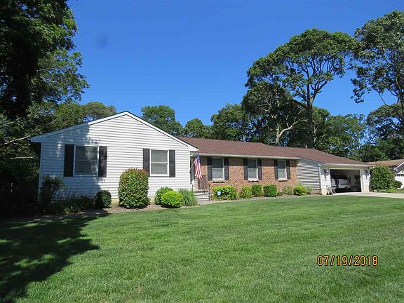 5th image of 7 W Timber Dr