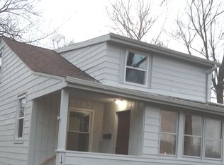 1418 Grove Ave, North Chicago, IL 60064