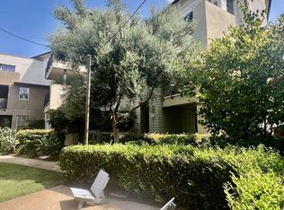 5849 S Sparrow Ct, Los Angeles, CA 90094