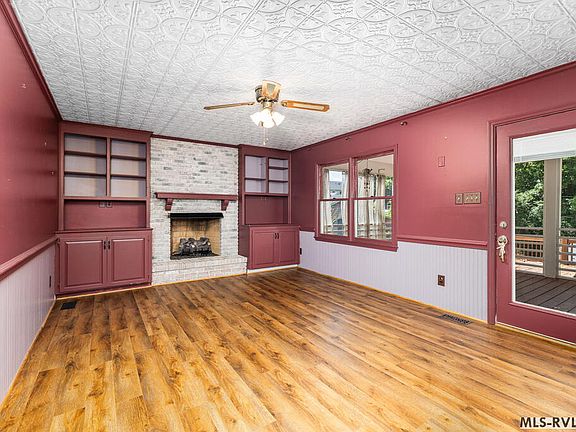 4th image of 239 Hunting Ridge Rd