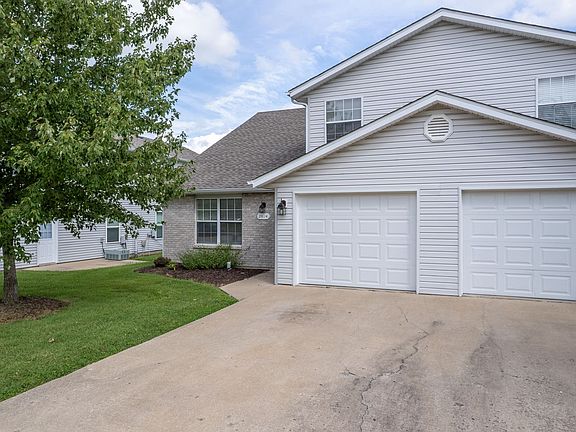 2nd image of 2612-2614 Northampton Dr