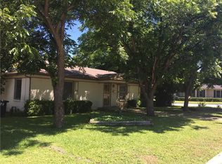 3900 W Spurgeon St, Fort Worth, TX 76133