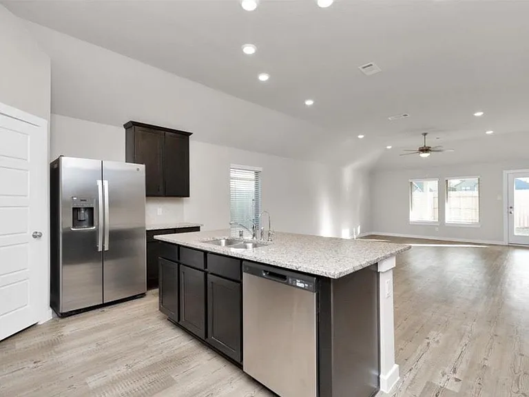2627 Border Cove Cir — Photo 4