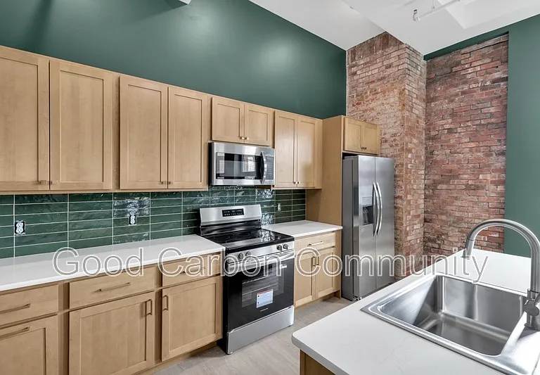 401 Central Ave #C — Photo 3