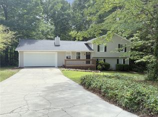 385 Nectarine Dr, Newnan, GA 30265