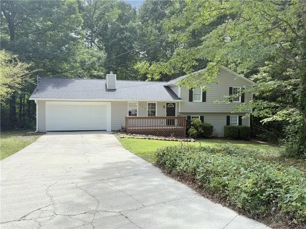 385 Nectarine Dr, Newnan, GA 30265